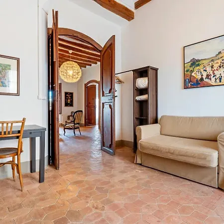 Casa L'abadia De Santes Creus, Tarragona. * Santes Creus